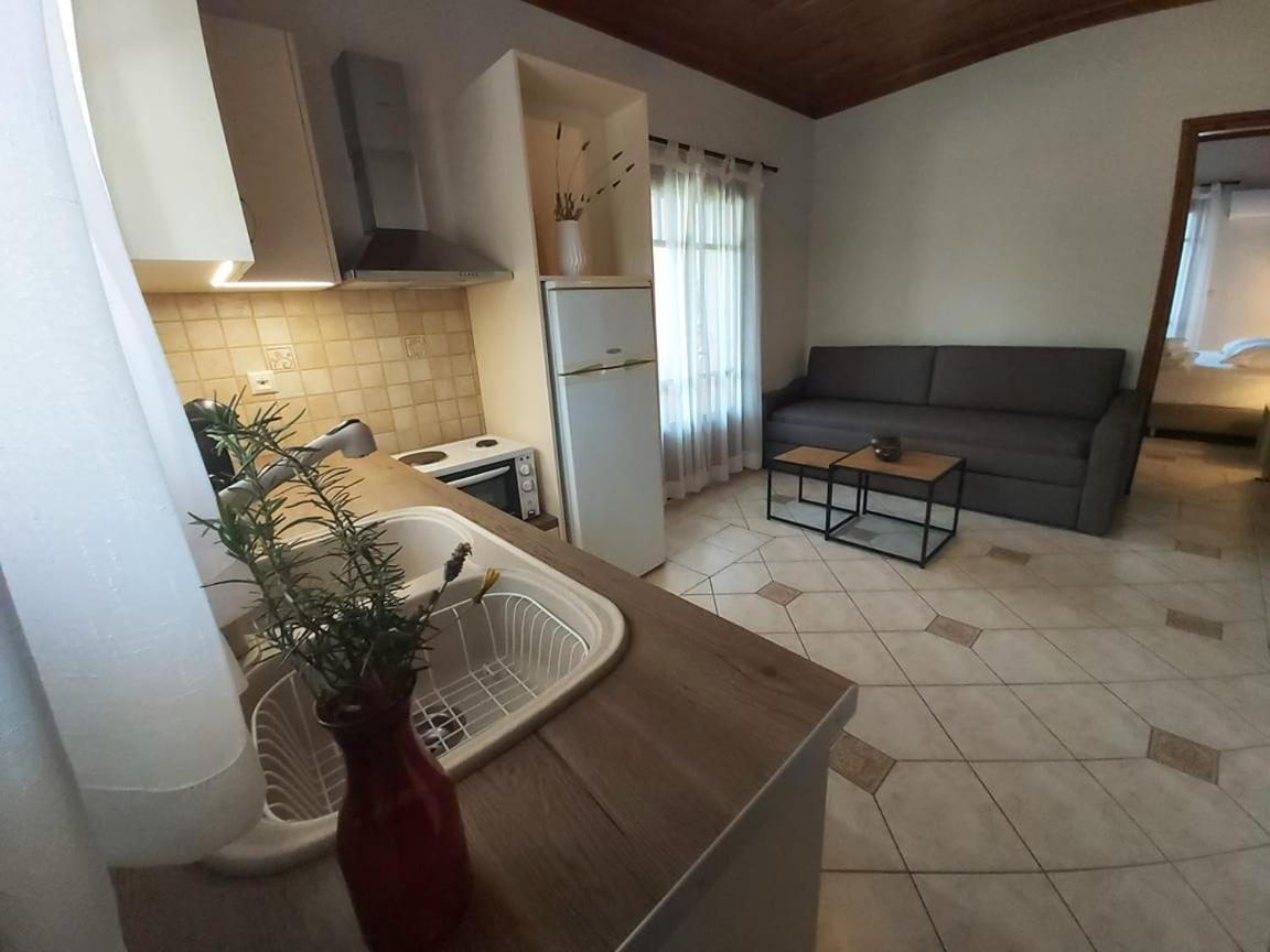 Tsoukaládhes Liogerma Apartments מראה חיצוני תמונה